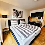 公寓 Lions Place Premium Business Optionaler Zugang Zum Spa- Bereich 布拉河畔的海登海姆